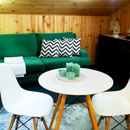 The Gallery Apartment *