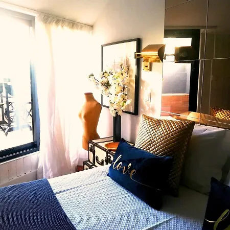 The Gallery Apartment *