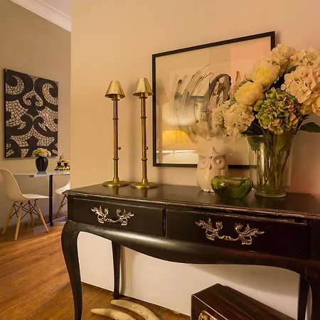 The Gallery Apartment
