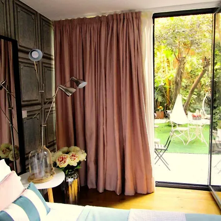 The Gallery Apartment *