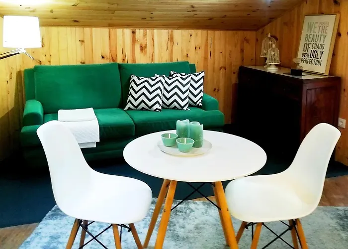 The Gallery Apartment *